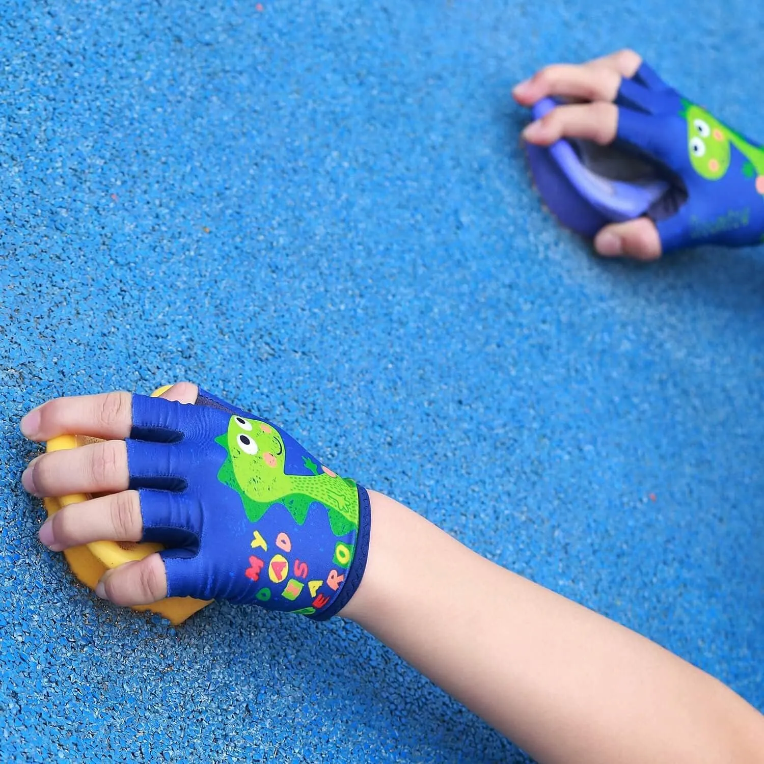 Kids Half Finger Gymnastics Gloves for Age 1-9 Boys Girls Climbing Biking Good Grip Control Gloves for Gymnastics Balance Boards Outdoor Sports